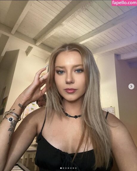 Mary Kate Willis pornstar nudes image