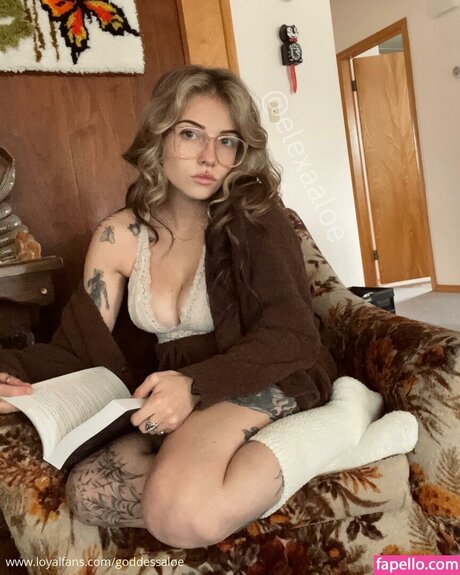 Mushbugs sexy star pic