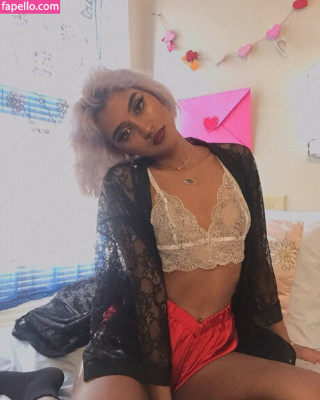 bbyg6rl erotic actress pics