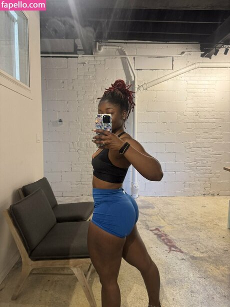 Locdbree model beautiful gallery