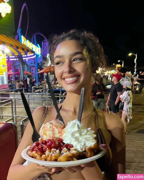 Alexis Carrington pornstar beautiful pics