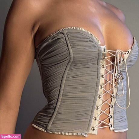 Alexis Carrington porn actress pictures