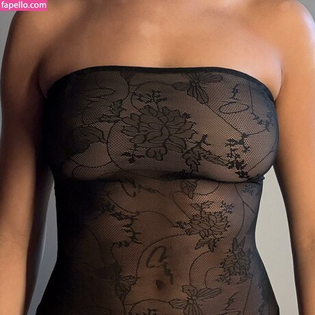 Alexis Carrington pornstar pretty pictures