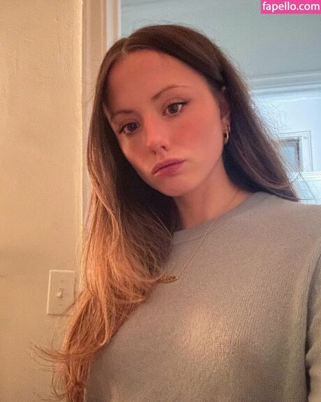 Lily Mo Sheen best actress gallery