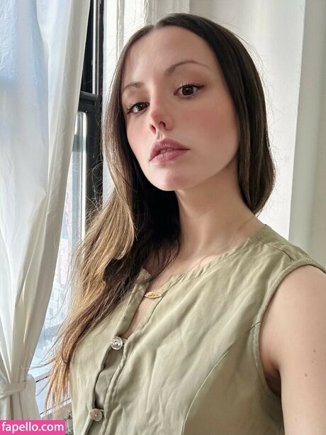 Lily Mo Sheen pornstar nudes pics