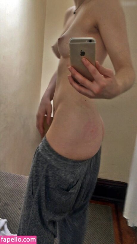 Lily Mo Sheen porn model images