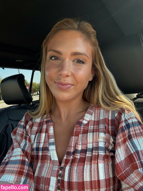 Madison Humphrey free actress photo