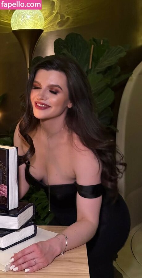 glazalinkaaa adult star galleries