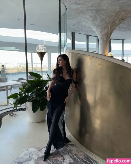 glazalinkaaa sexy model images