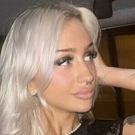 stephiealice_ model erotic image