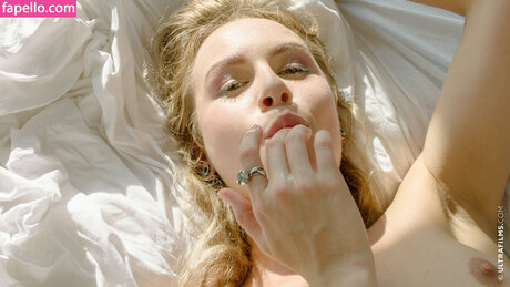 Alecia Fox top actress photo