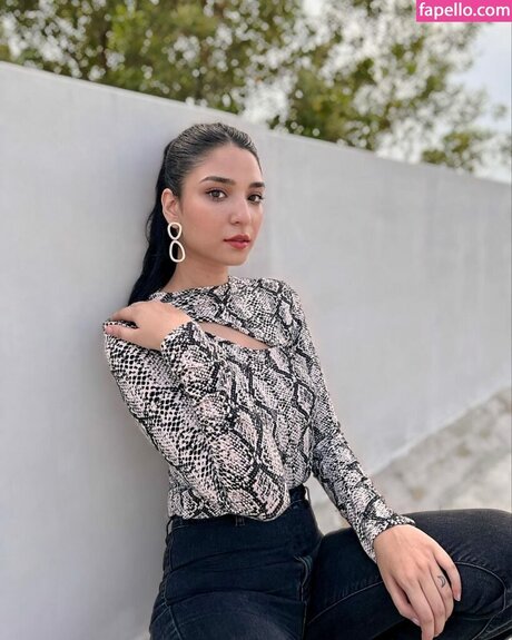 Ramsha Khan pretty star pic