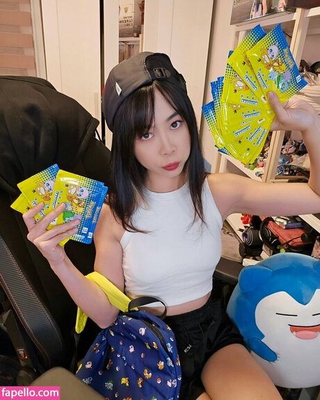 Wolfsbanee model pornographic galleries