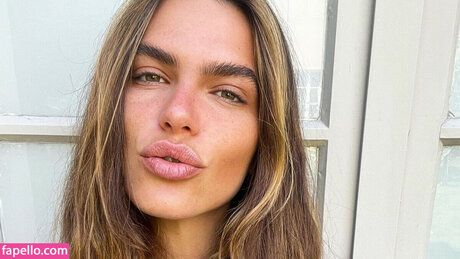 Mariana Goldfarb hd model image