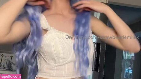 Strawbearie Milkk star xxx photo