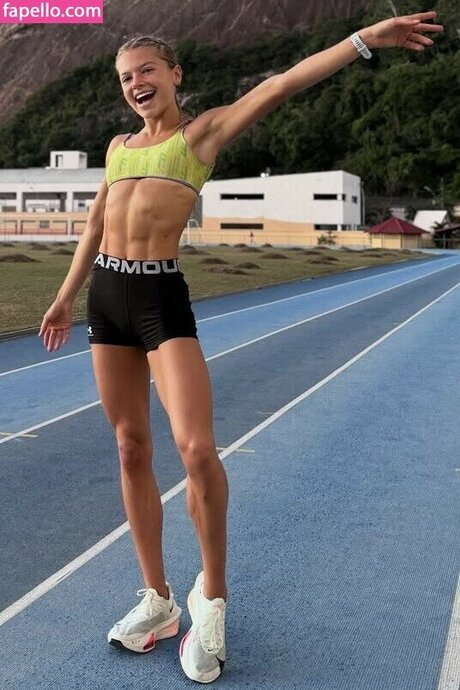 Fit By Aline top star images