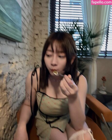 nianx1 pornographic model image