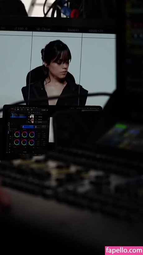 Jenna Ortega hot star pictures