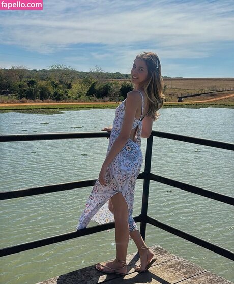 Julia Castrom Profile pic