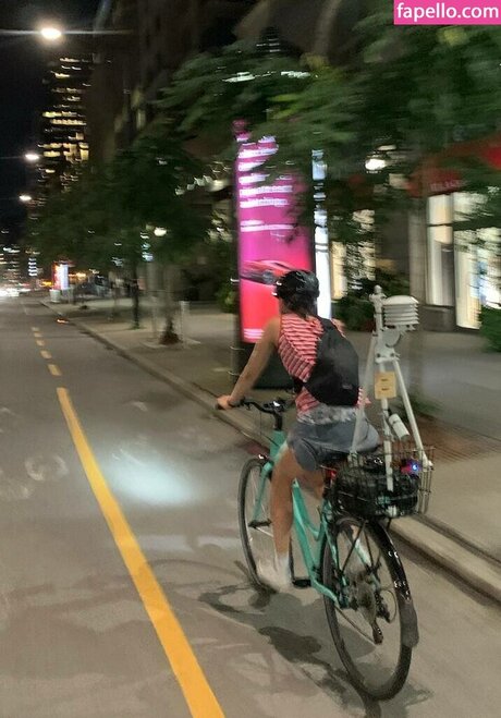 Kimy Leveron free star pic