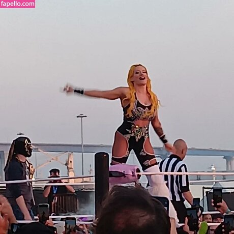 Willow Nightingale beautiful pornstar images