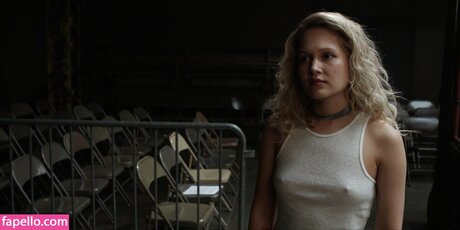 Elizabeth Posey pretty actress pics