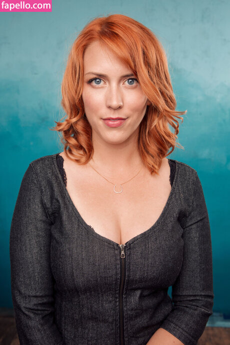 Emily Fleming star naked pics