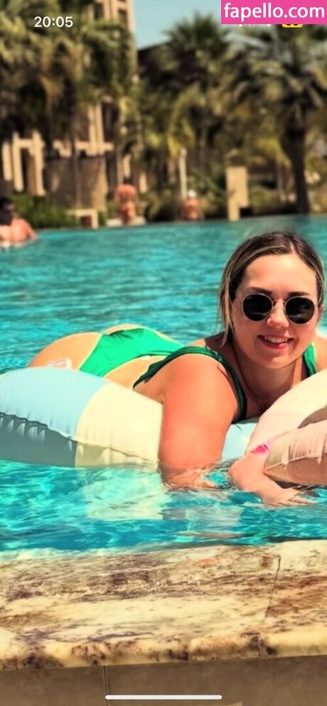 Lucy Claire hot pornstar photo