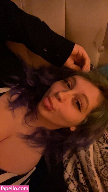 too0ldcat free model photo