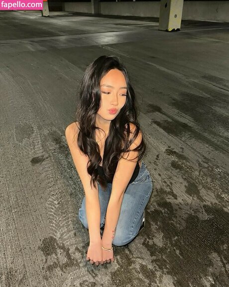 Daisy Chang star high quality photos