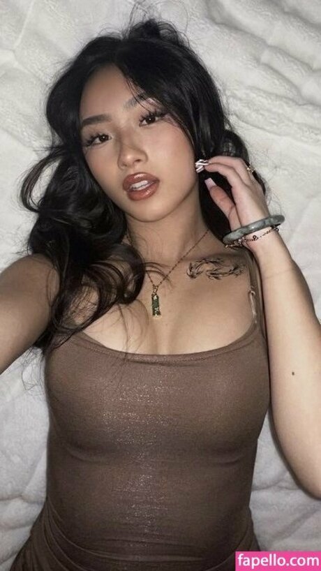 Daisy Chang model porn pics