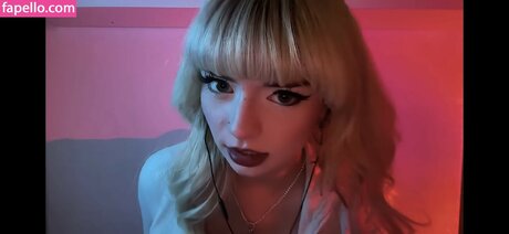 Emma s MySpace sexy model pictures