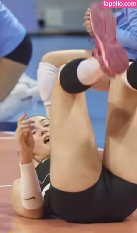 Emma Belle art star archive