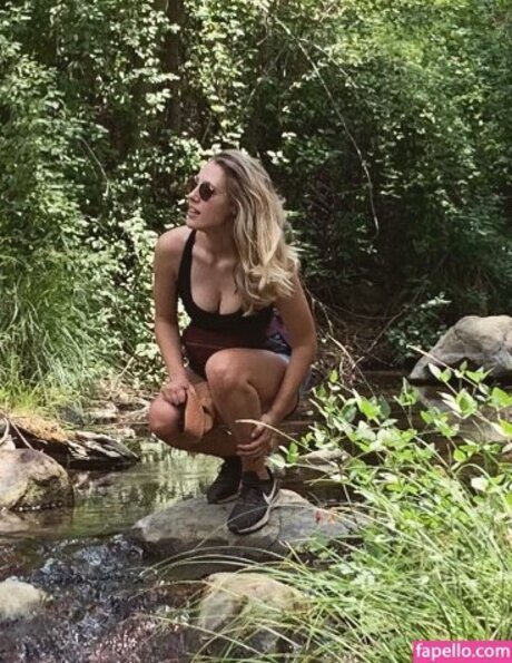 Lisa Gilroy high quality model pics