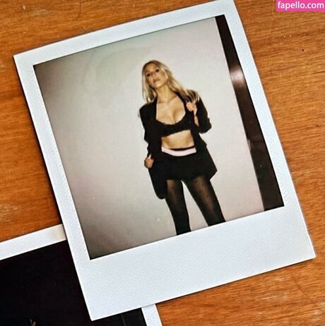 Lisa Gilroy free model pic