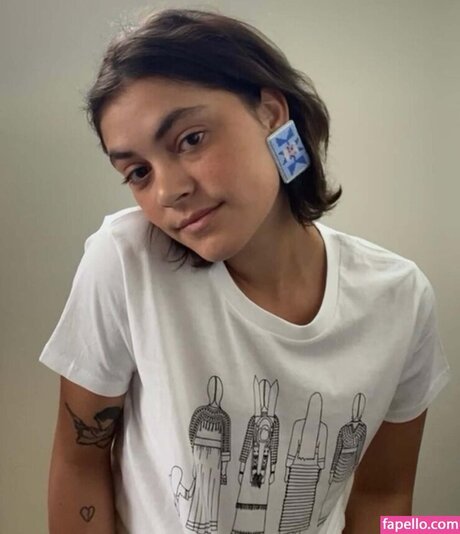 Blu Hunt hd star gallery