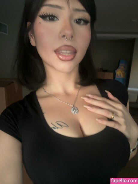 myshayla nude model galleries