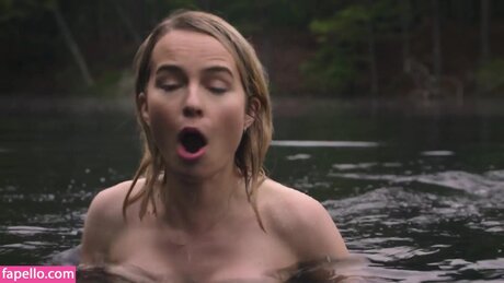 Bridgit Mendler free star img