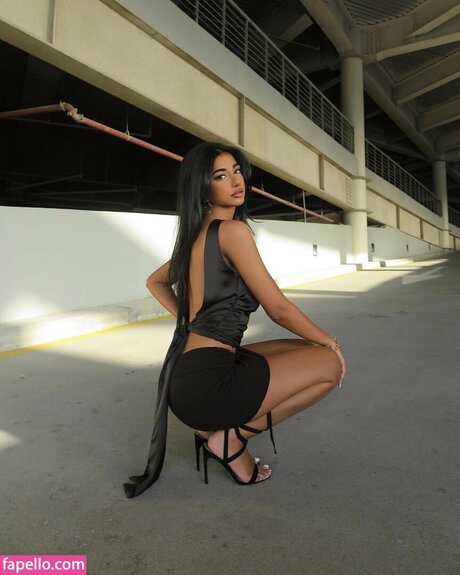 Iffat Marash pornstar naked images