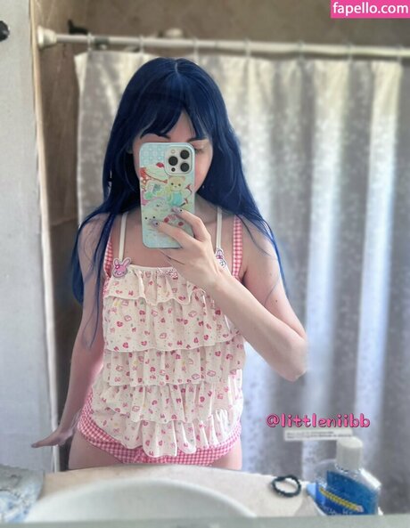 LittleNiiVT xxx model pic