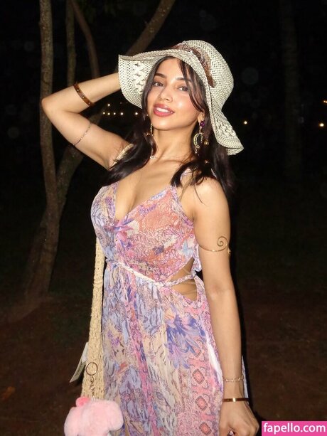 Muskan Karia hd pornstar photos