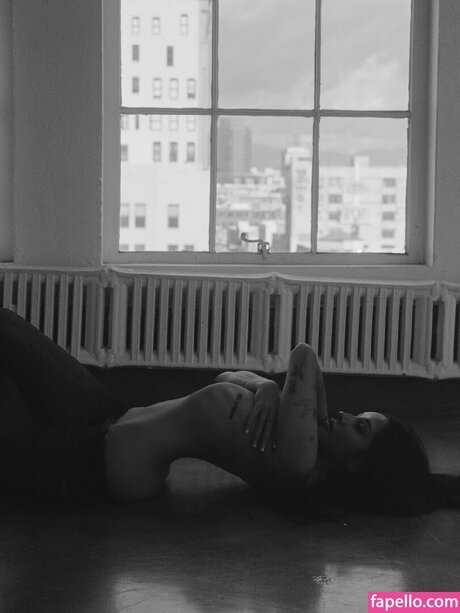 sophiakellyy sexy actress pic