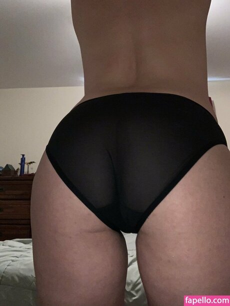 Abby Valezquez model sexy image