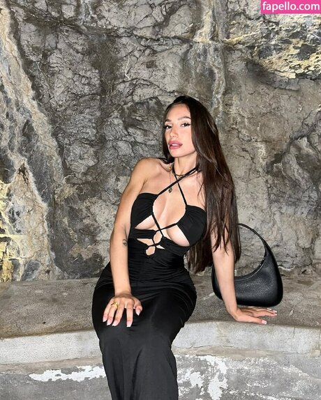 Eleonora Garrioli beautiful model img