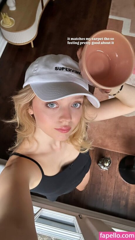 Madeleine Arthur pornstar sex photo