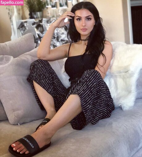 Alia Shelesh perfect star galleries