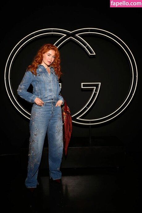 palinarojinski pornographic star photo