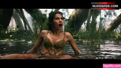Elodie Yung pornographic star img