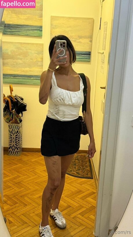 Miss Ria Santos high quality pornstar pic