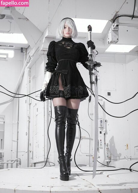 milacoser model xxx image